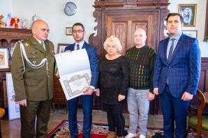 Jawor: uroczystość wręczenia patentu oficerskiego