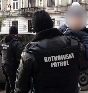 [VIDEO] TOGI BEZ SUMIEŃ: Rutkowski udzielił skutecznej ochrony matce porwanej 4-letniej córeczki, przed porwaniem kolejnej dwójki dzieci! Za tę mądrą prewencję kobieta została poniżona i zaszantażowana przez kierownik OZSS w Radomiu Annę Dudnik!