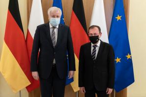 [VIDEO] Spotkanie ministrów spraw wewnętrznych Polski i Niemiec. Głównym tematem rozmów była aktualna sytuacja na granicy polsko-białoruskiej