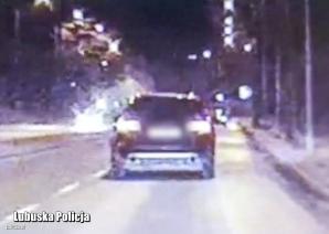 [VIDEO] Chciał się pościgać na zlocie. Nie wiedział, że w BMW siedzą policjanci z grupy „SPEED”