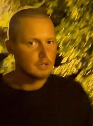 [VIDEO] RUTKOWSKI W AKCJI: Pobicie młodego człowieka w Jastarni. Poszkodowany w szpitalu. Sprawca nagrany, są dowody. Przerażający brak reakcji policji z Juraty!