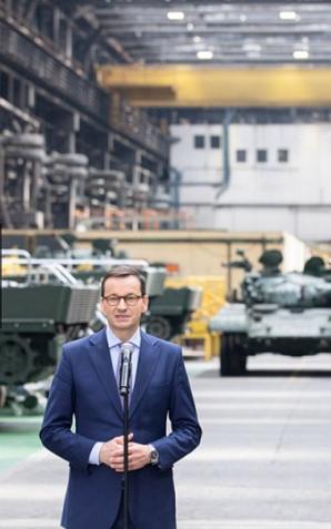 [VIDEO] Premier Mateusz Morawiecki: Odbudowujemy potencjał polskiej armii