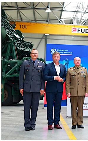 [VIDEO] Ponad 2 mld zł na łączność w programie WISŁA. Umowa z polską firmą podpisana w Zegrzu