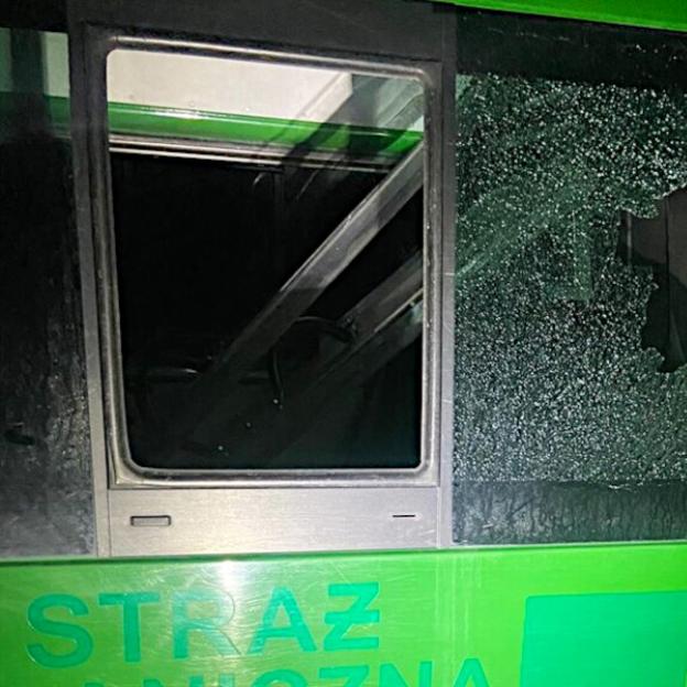 Na granicy posko-białoruskiej próbowało nielegalnie przedostać się z Białorusi 37 cudzoziemców. Wśród zatrzymanych cudzoziemców byli obywatele: Jemenu, Afganistanu, Sudanu, Kamerunu i Syrii