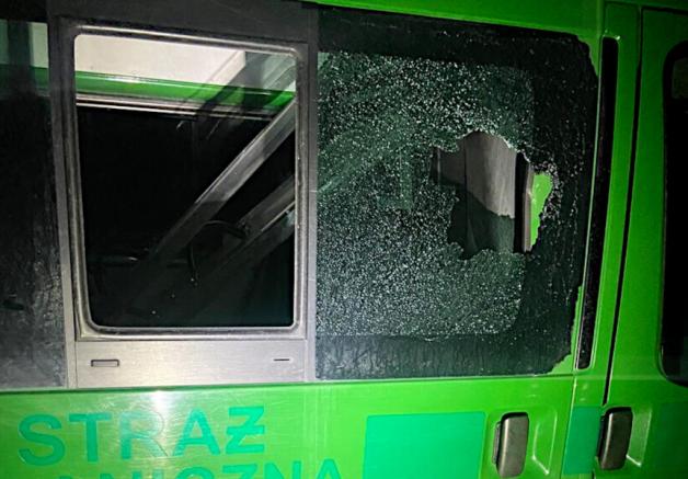 Na granicy posko-białoruskiej próbowało nielegalnie przedostać się z Białorusi 37 cudzoziemców. Wśród zatrzymanych cudzoziemców byli obywatele: Jemenu, Afganistanu, Sudanu, Kamerunu i Syrii