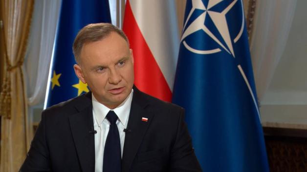 Śmierć doświadczonego pilota ogromną stratą dla Polski - prezydent Andrzej Duda składa kondolencje.