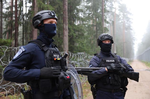 [VIDEO] Na straży granicy: Codzienność polskich  policjantów na pograniczu z Białorusią